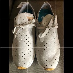 NEW  NATIVE SHOES, AP MOC, pigeon grey UK 3, EUR 35.5, US mens 4, women’s 6